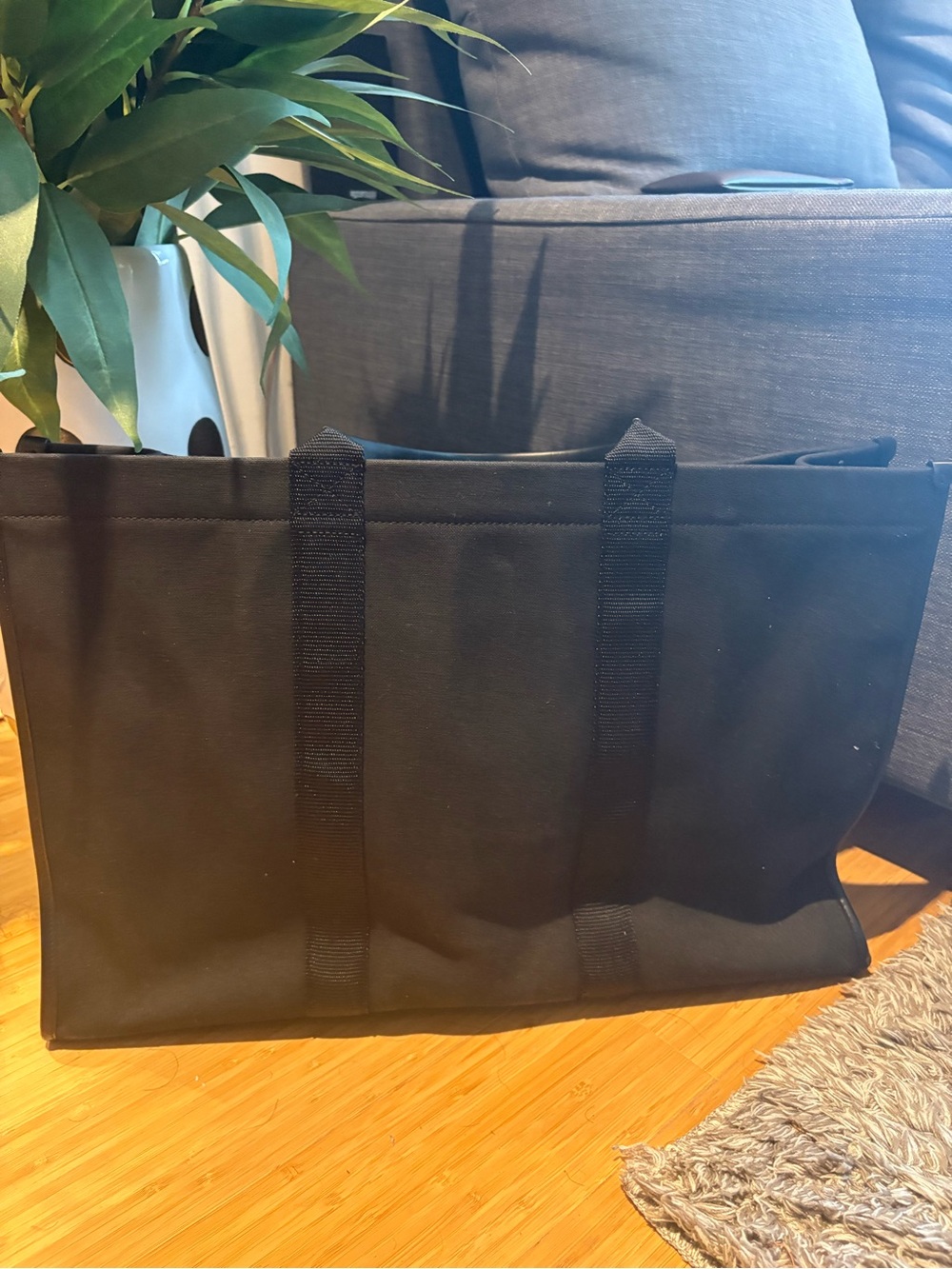 Balenciaga Black Canvas Messenger Bag with Logo Patch - Picture 3 of 6